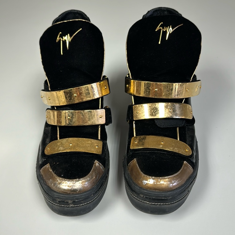 Giuseppe Zanotti
Giuseppe Zanotti triple bar sneakers Italy Size 46